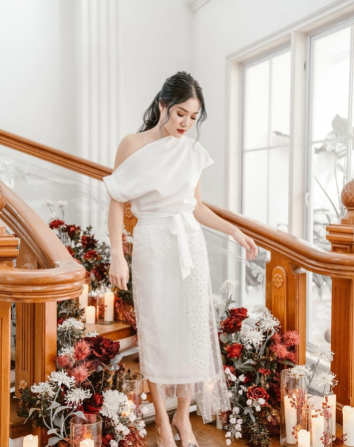 LR035 Alice Set In White