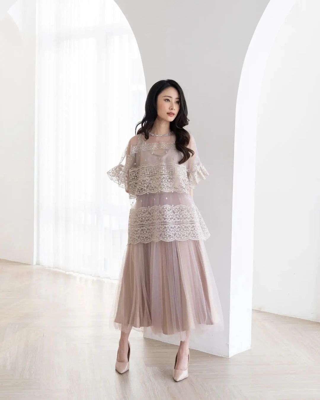 LR130 Mila set in nude pink