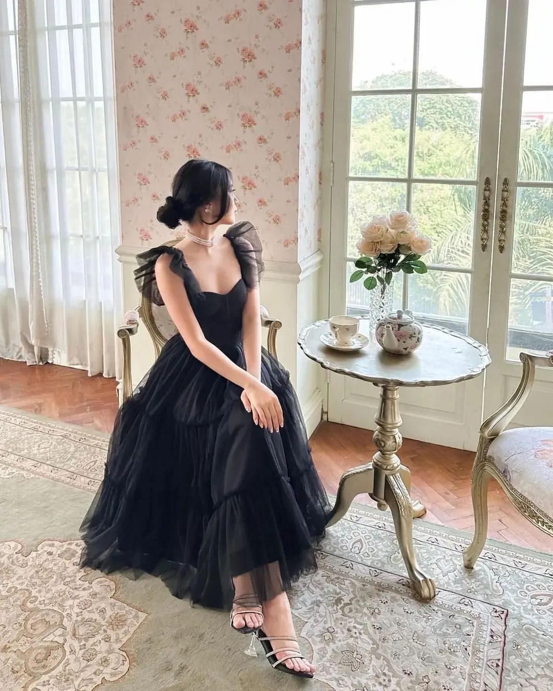 LR132 Belle Set in Black