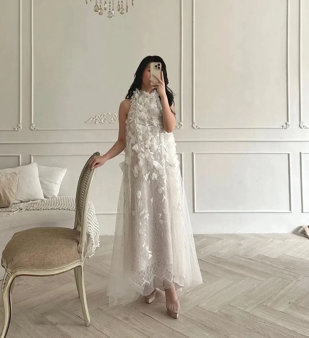 LR135 Daisy Dress in white