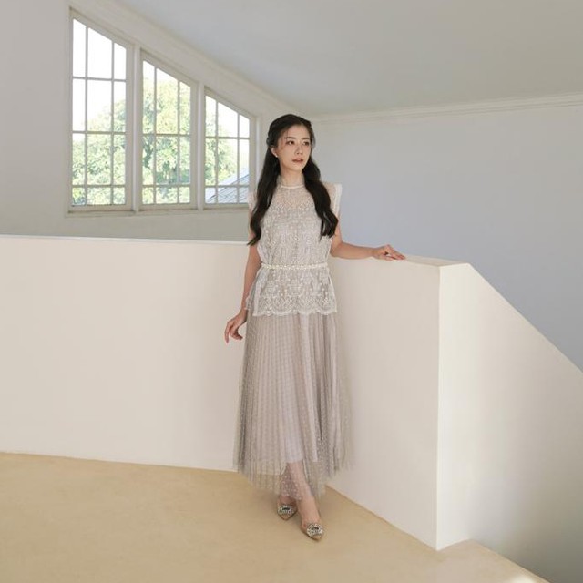 LR138 Cameron Dress in Silver Grey
