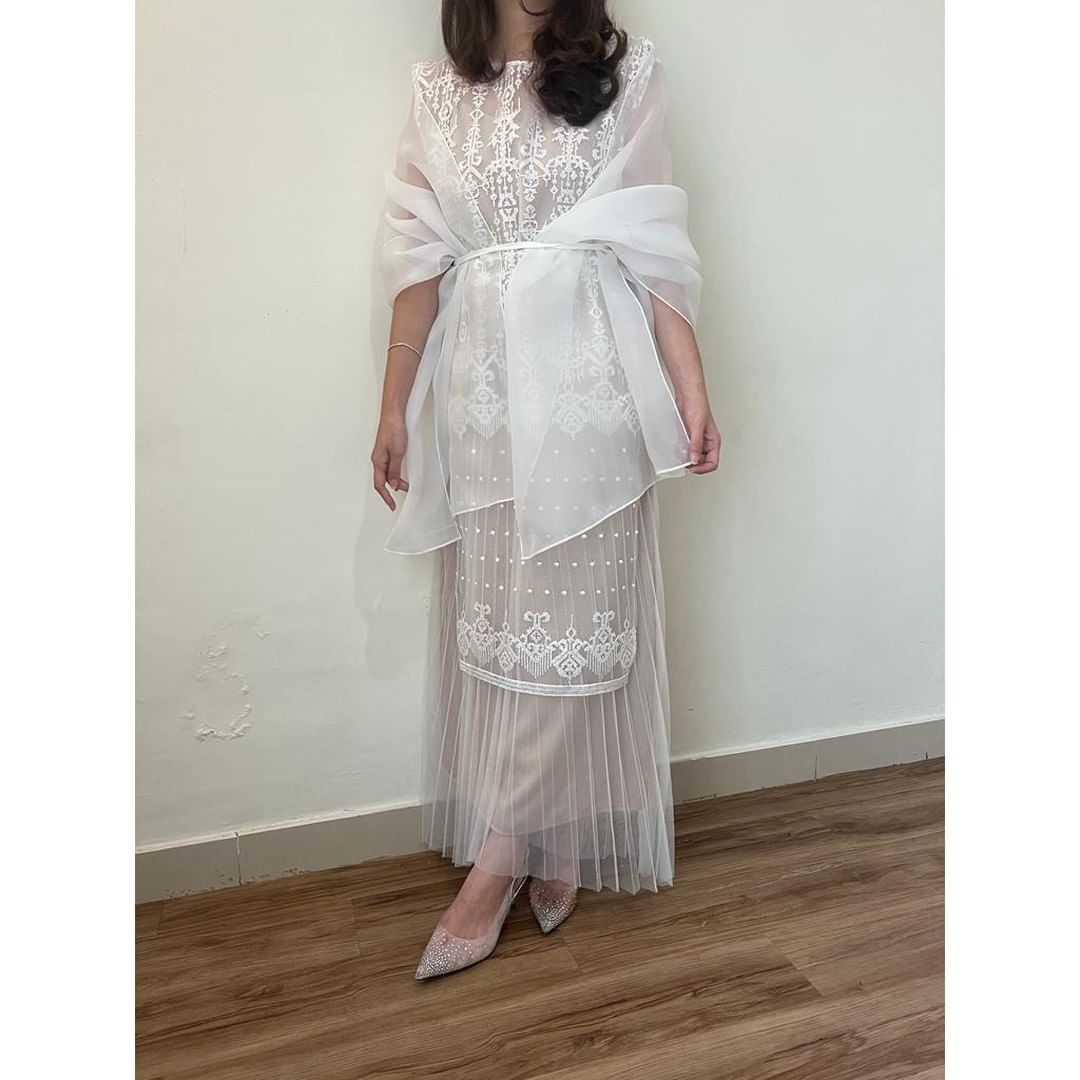 LR139 Lilidale Dress in White