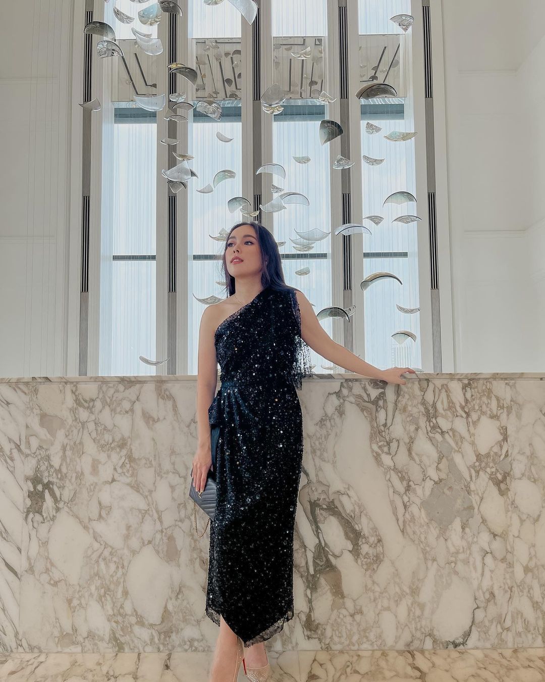 LR172 Evelyn Dress in Black