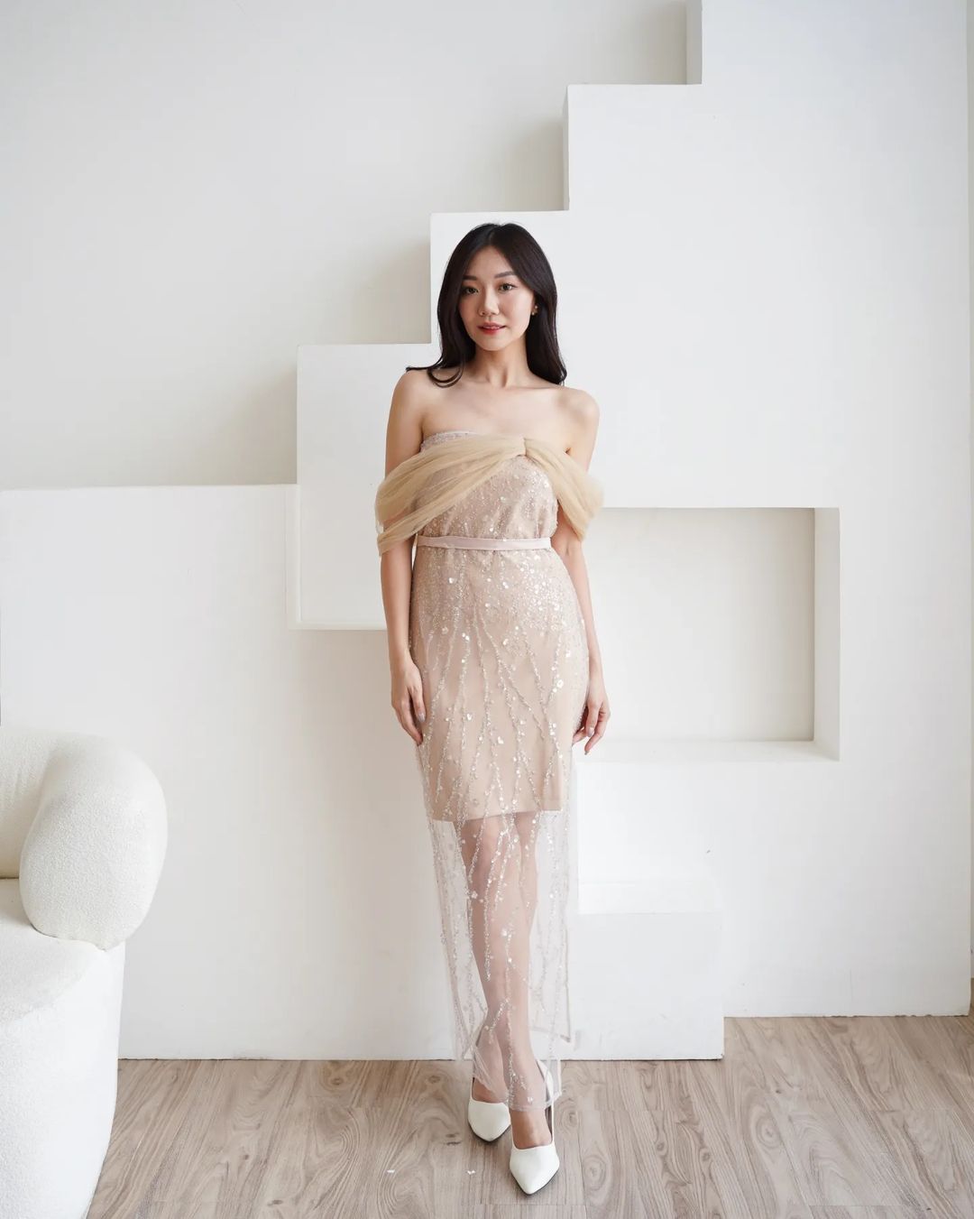 LR178 Iris Set Dress in Nude