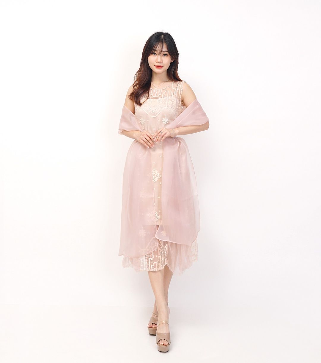 LR193 Ghina Dress in Dusty Pink