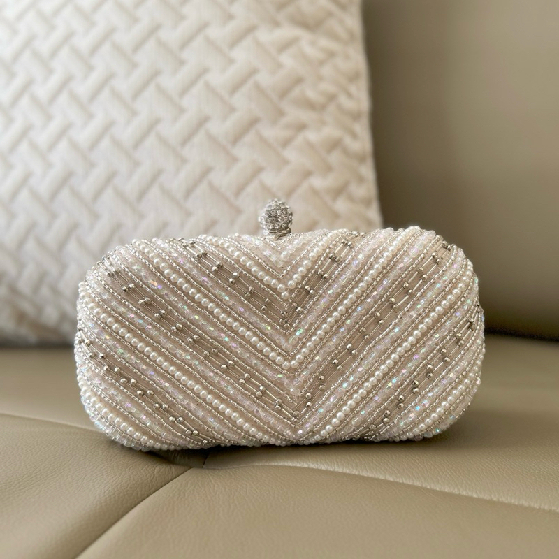 CT002 Catalina Clutch in Beige
