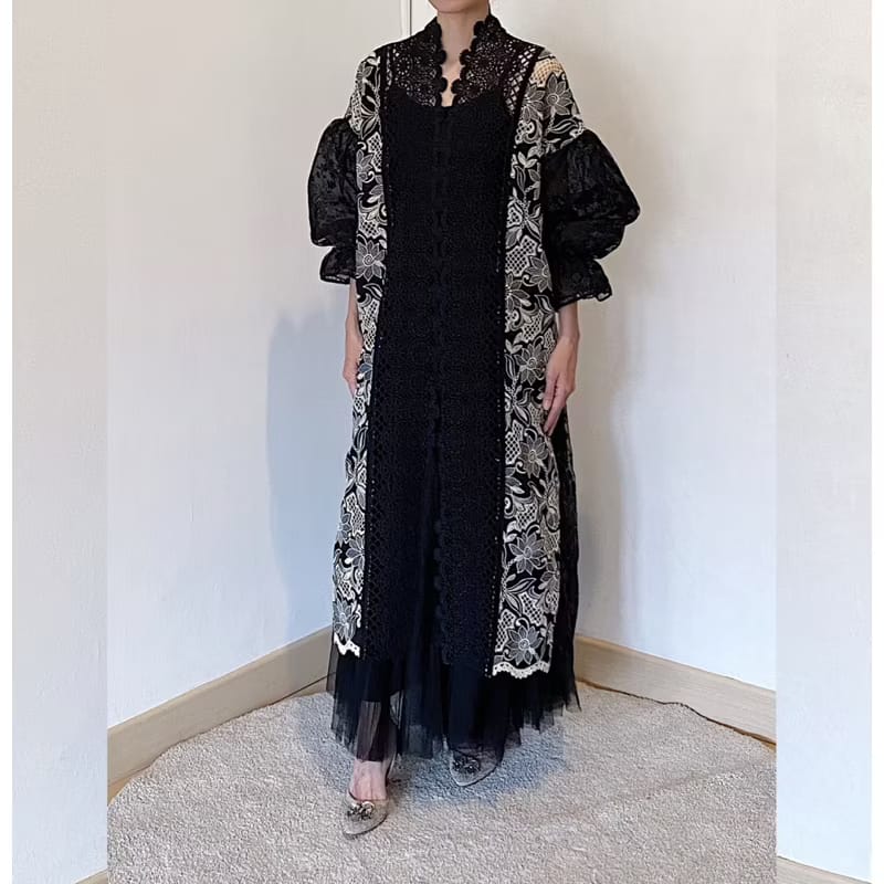 LR279 Blissia Set in Black