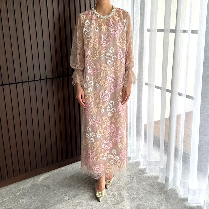 LR326 Najla Dress in Dusty Pink