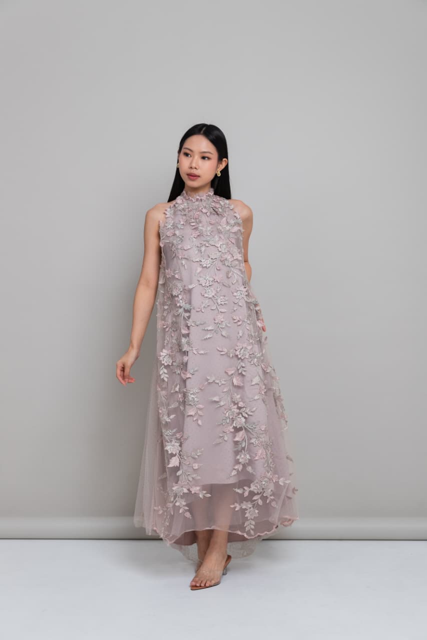 LR162 Daisy Dress in Nude pink
