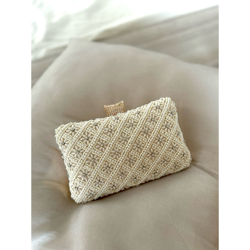 CT001 Lalea Clutch in Nude Gold