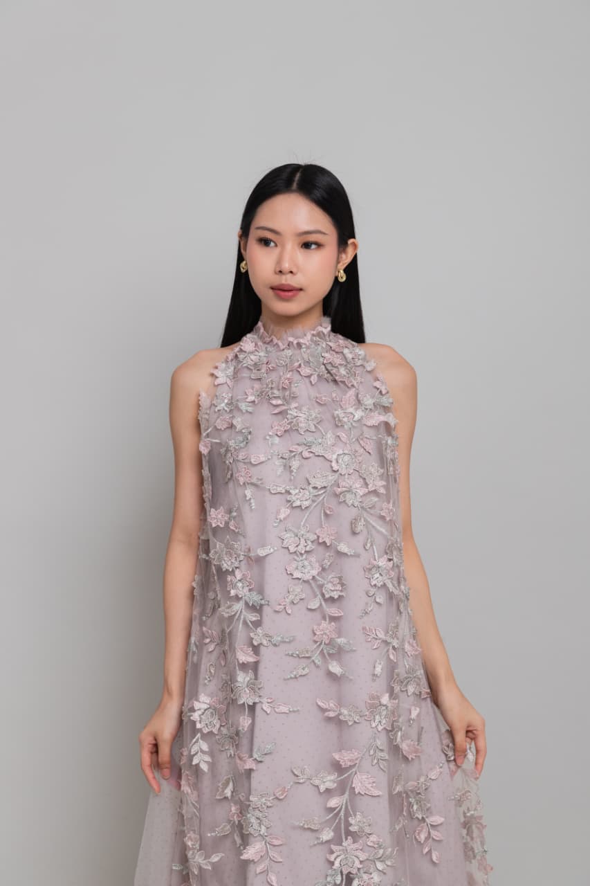 LR162 Daisy Dress in Nude pink