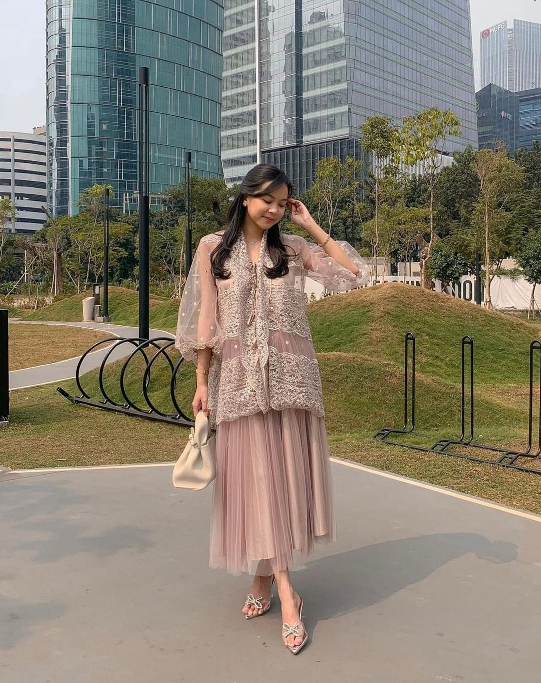 LR149 Juwita set in nude pink